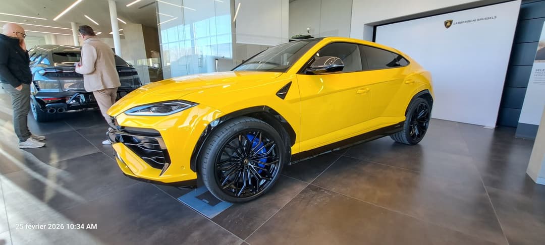 Lamborghini Urus SE — photo 4