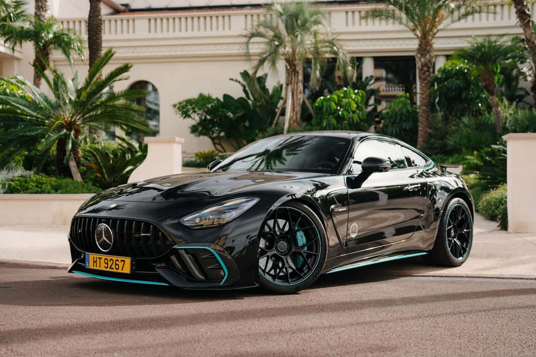 Mercedes-AMG GT 63 PRO Petronas F1 Limited Edition 1-200
