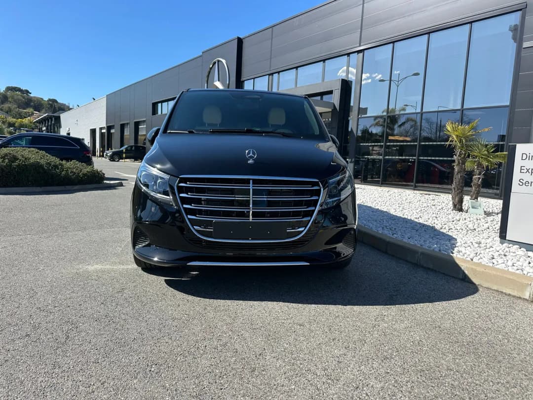 Mercedes-Benz V-Class 250 d Exclusive Maybach Style — photo 5