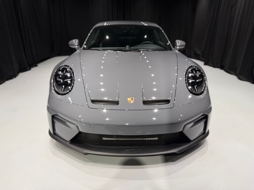 Porsche 911 GT3 Touring (992.2) — photo 4