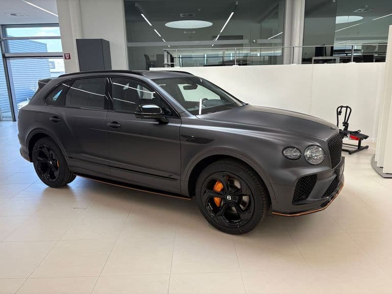 Bentley Bentayga S Black Edition V8 — photo 4